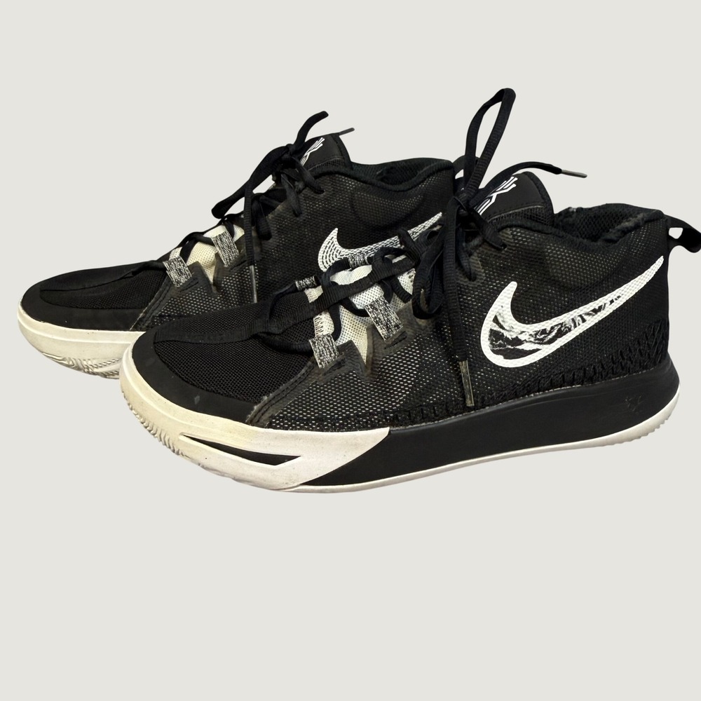 Nike Kyrie Flytrap 4 Basketball Shoes Mens Black White CT1972-001 Sneakers *READ
